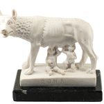 Statua della Lupa Romana