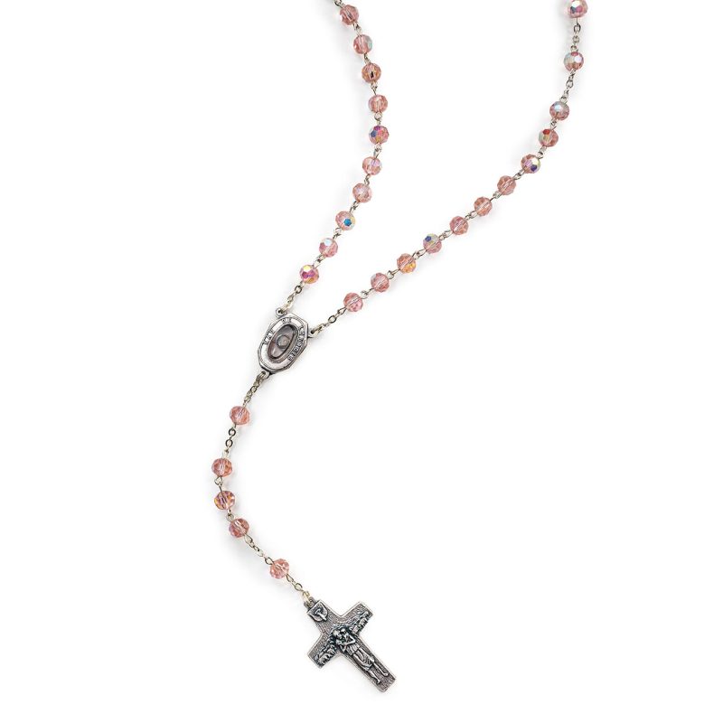 Rosario in cristallo rosa con Gocce d'Acqua Santa e la Croce del Buon Pastore