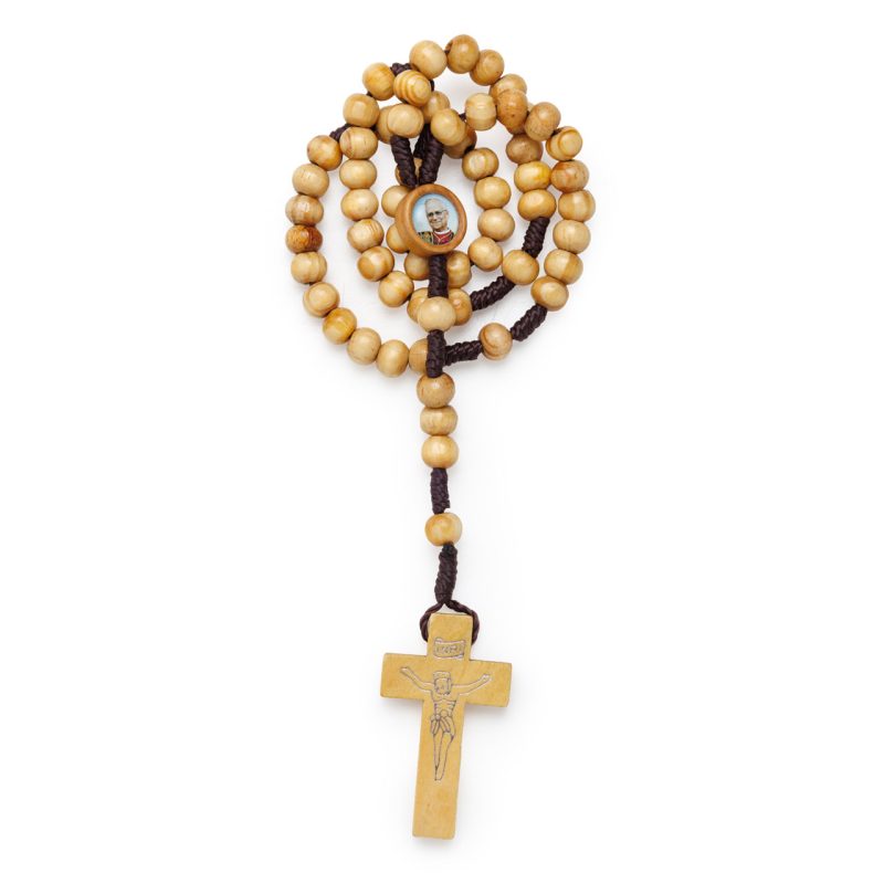 Rosario in legno con l'immagine di Papa Leone XIV